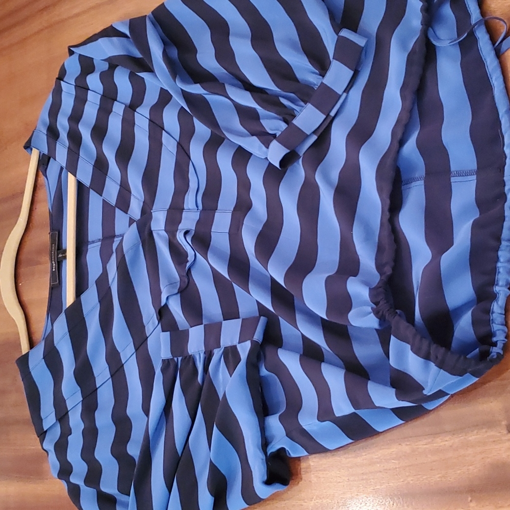 Blouse - Picture 2 of 4